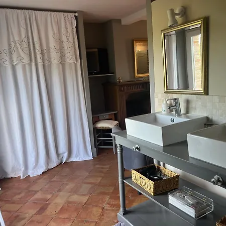 Le Mas De Marie Bed & Breakfast 3*